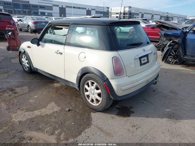 Продажа на аукционе авто 2004 Mini Cooper, vin: WMWRC33494TJ59809, номер лота: 44125749