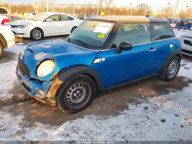 2007 MINI COOPER S WMWMF73517TT86529 Photo 1