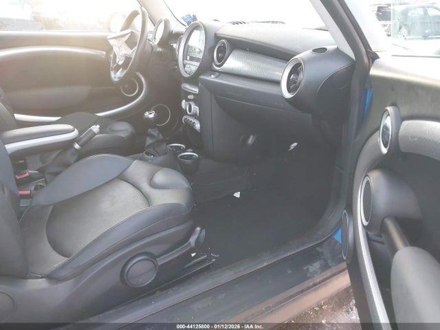 2007 MINI COOPER S WMWMF73517TT86529 Photo 4