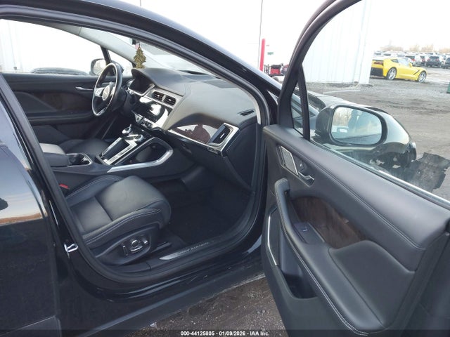 2019 JAGUAR I-PACE SADHD2S12K1F74211 Photo 4
