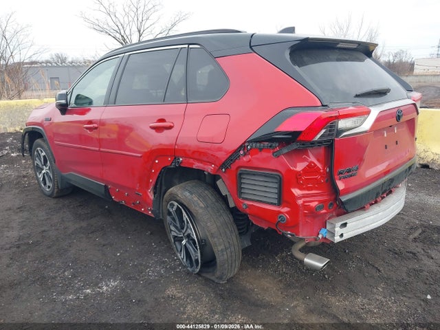 2023 TOYOTA RAV4 PRIME JTMEB3FV1PD164929 Photo 2