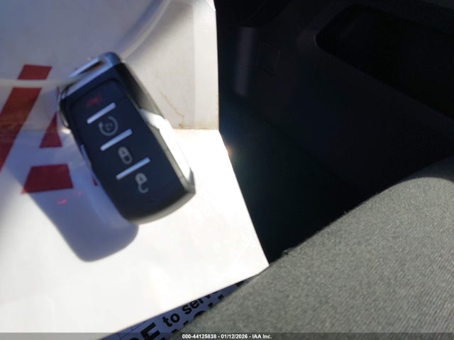 2022 RAM 1500 1C6RREBT5NN113879 Photo 10