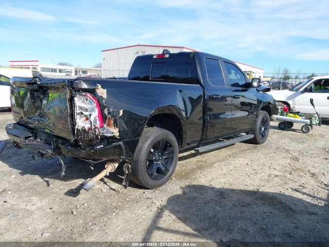 2022 RAM 1500 1C6RREBT5NN113879 Photo 3