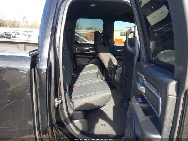 2022 RAM 1500 1C6RREBT5NN113879 Photo 7