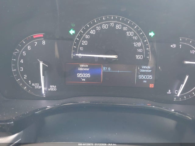 44125875 :رقم المزاد ، 1GYKNBRS7HZ209182 vin ، 2017 Cadillac Xt5 Luxury مزاد بيع