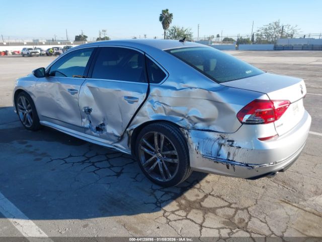 2016 VOLKSWAGEN PASSAT 1VWAT7A30GC061805 Photo 2