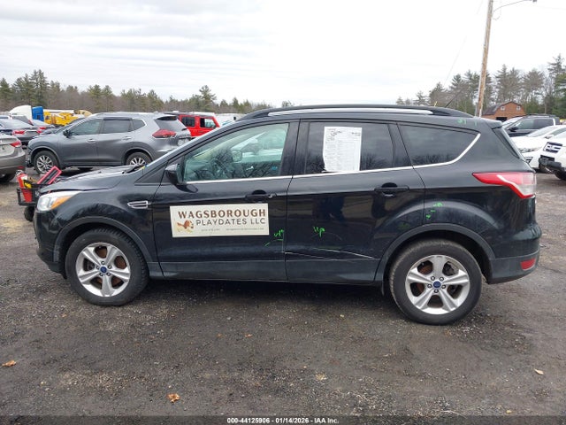 1FMCU9GX4GUA57552 Ford ESCAPE SE