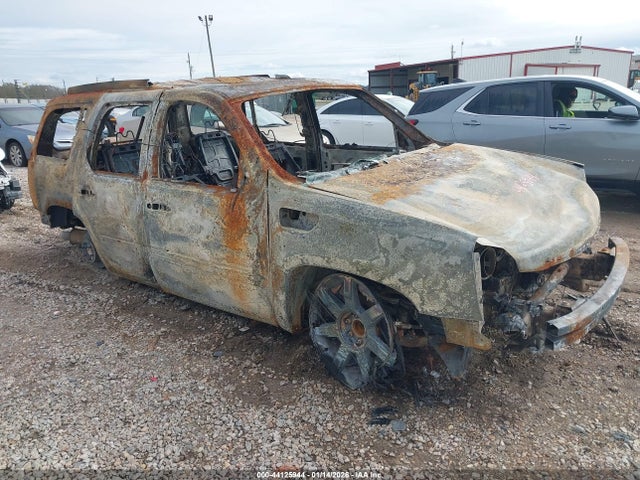 2014 CADILLAC ESCALADE 1GYS3BEF2ER157552 Photo 0