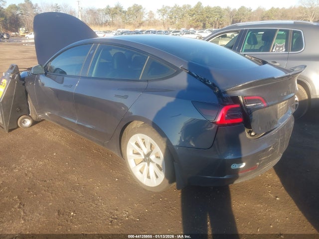 2022 TESLA MODEL 3 5YJ3E1EB0NF181589 Photo 2