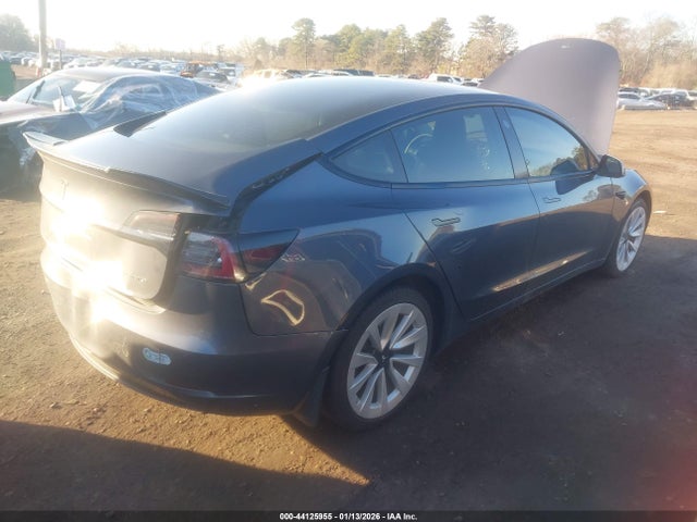 2022 TESLA MODEL 3 5YJ3E1EB0NF181589 Photo 3