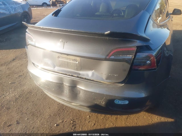 2022 TESLA MODEL 3 5YJ3E1EB0NF181589 Photo 5
