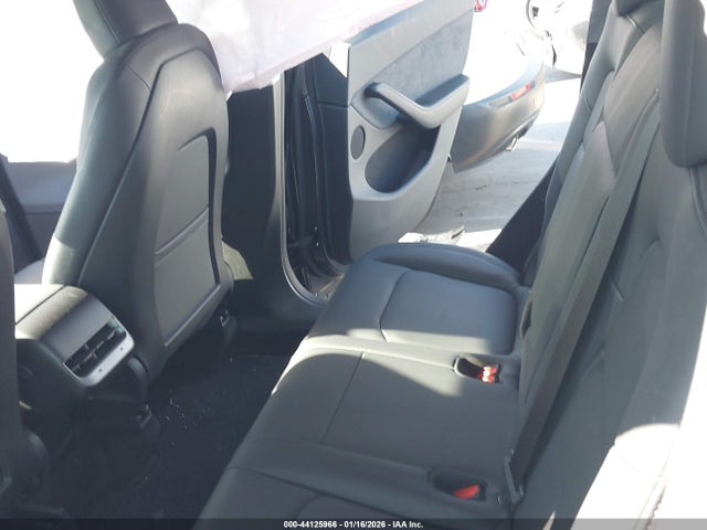 2024 TESLA MODEL Y 7SAYGDEE5RA229508 Photo 7