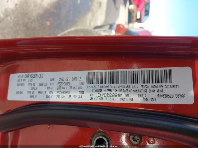 2009 DODGE RAM 1500 1D3HV13T99S782484 Photo 8