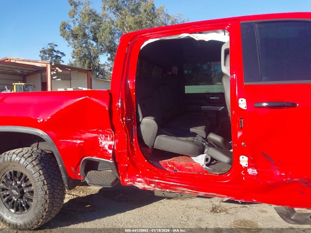 1GC4YPEY8NF330250 Chevrolet Silverado 2500hd 4wd Standard Bed Ltz