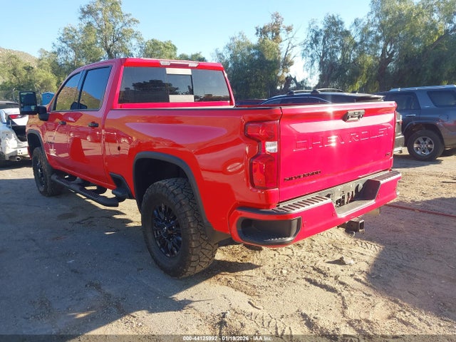 1GC4YPEY8NF330250 Chevrolet Silverado 2500hd 4wd Standard Bed Ltz