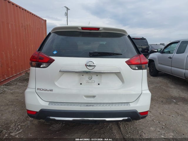 Nissan ROGUE S 2018 5N1AT2MT3JC713630 Image 17