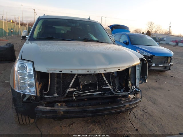 Продаж на аукціоні авто 2014 Cadillac Escalade Esv Platinum Edition, vin: 1GYS4KEF6ER160760, номер лоту: 44126106