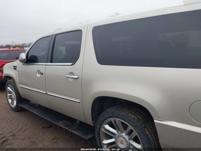 Продаж на аукціоні авто 2014 Cadillac Escalade Esv Platinum Edition, vin: 1GYS4KEF6ER160760, номер лоту: 44126106
