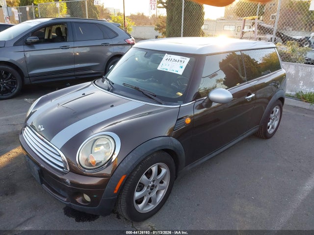 2009 MINI COOPER CLUBMAN WMWML33529TX35461 Photo 1