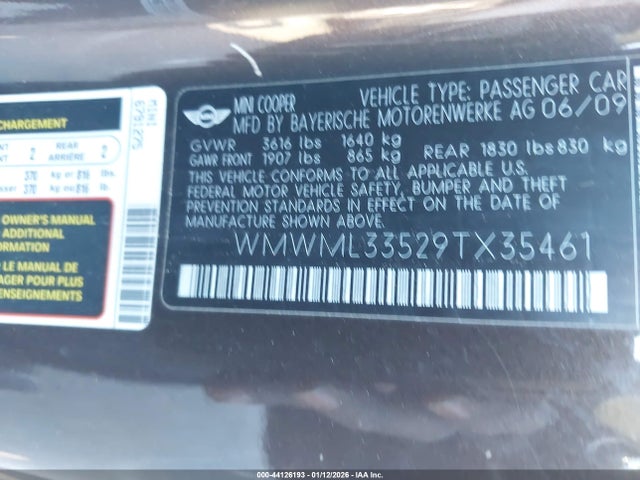 2009 MINI COOPER CLUBMAN WMWML33529TX35461 Photo 8