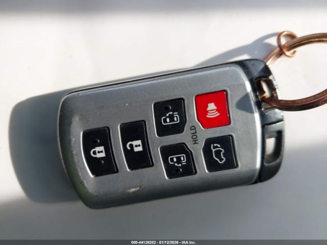 2017 TOYOTA SIENNA 5TDYZ3DC7HS890536 Photo 10