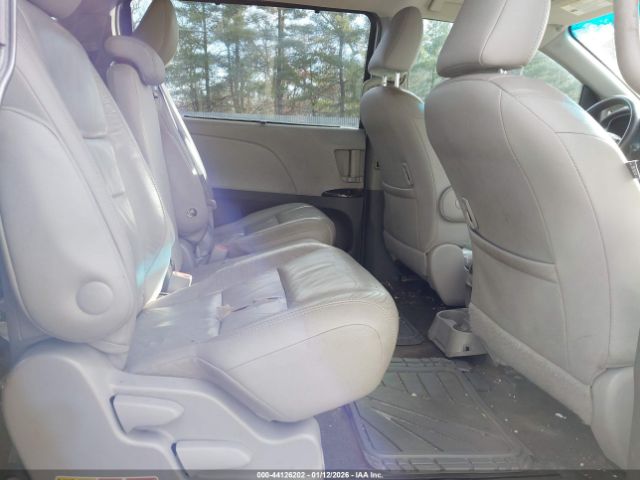 2017 TOYOTA SIENNA 5TDYZ3DC7HS890536 Photo 7