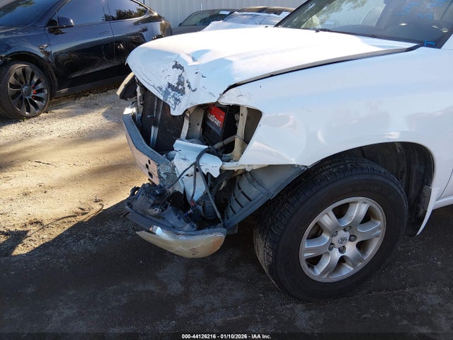 2002 TOYOTA HIGHLANDER JTEGF21A720030885 Photo 5