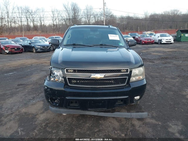Aukcja sprzedaży 2011 Chevrolet Suburban 1500 Lt1, vin: 1GNSKJE32BR360596, numer aukcji: 44126232