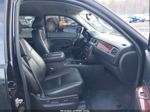 Aukcja sprzedaży 2011 Chevrolet Suburban 1500 Lt1, vin: 1GNSKJE32BR360596, numer aukcji: 44126232