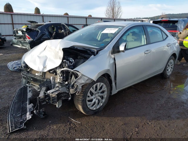 2T1BURHE8JC064022 Toyota COROLLA LE
