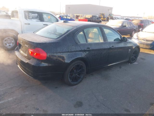 2011 BMW 328I WBAPK7G57BNN77758 Photo 3
