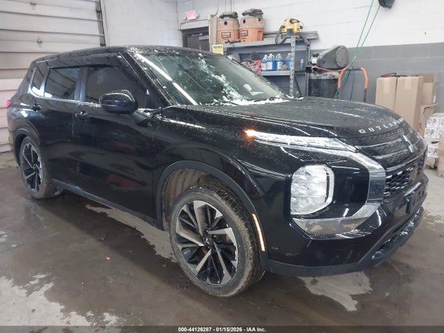 2022 MITSUBISHI OUTLANDER JA4J4TA8XNZ041862 Photo 0