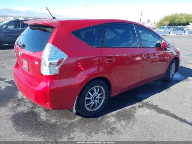 2014 TOYOTA PRIUS V JTDZN3EU1EJ002556 Photo 3