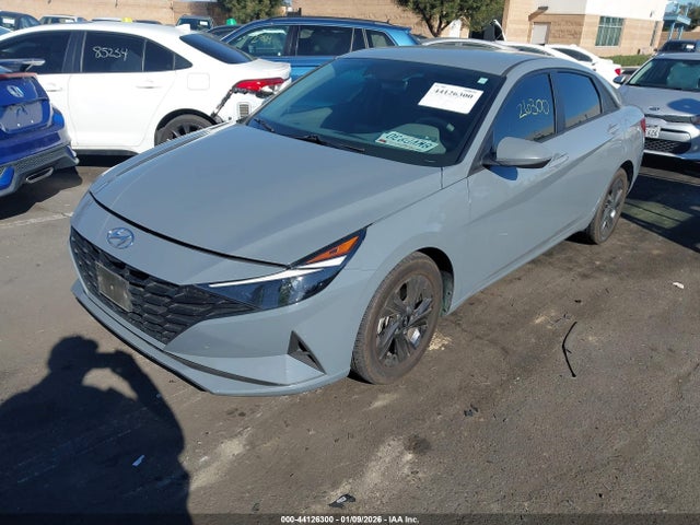 KMHLM4AG6MU196556 Hyundai ELANTRA SEL