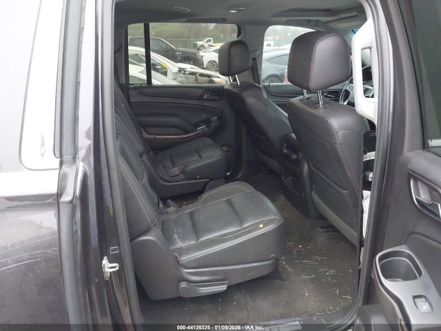1GNSKHKC6JR230123 Chevrolet Suburban Lt