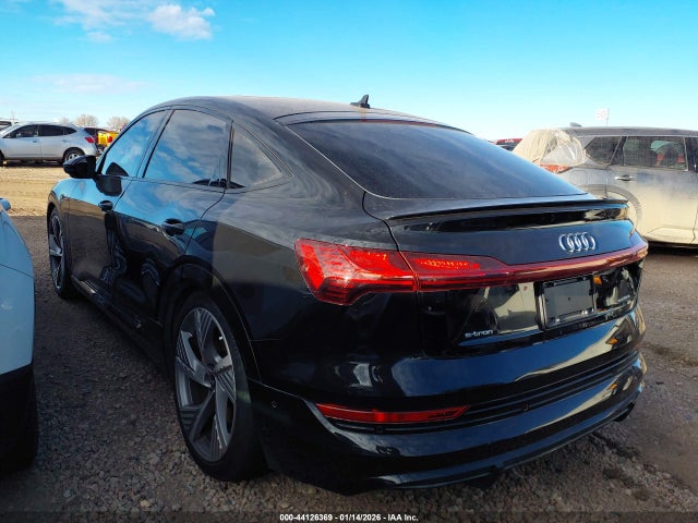 2022 AUDI E-TRON SPORTBACK WA13ABGE5NB044055 Photo 2