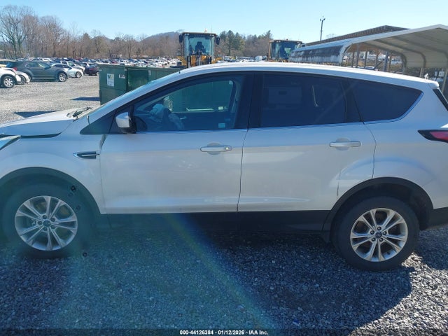 1FMCU9GD1HUC46912 Ford ESCAPE SE