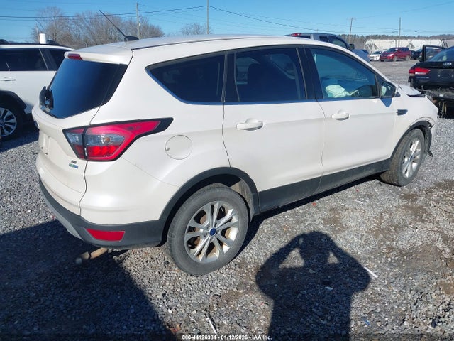 1FMCU9GD1HUC46912 Ford ESCAPE SE