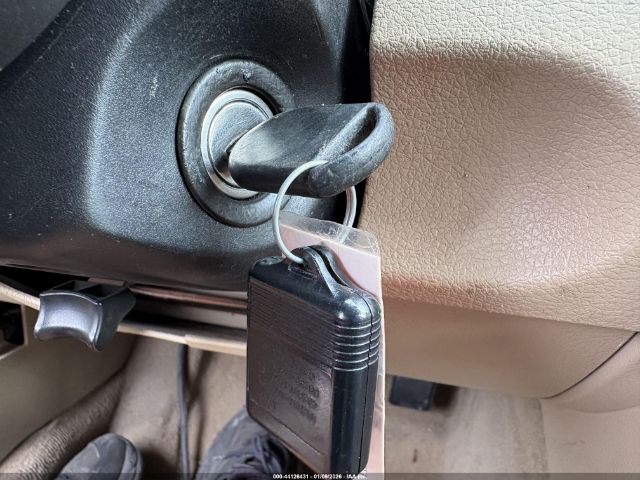 2005 FORD MUSTANG 1ZVHT84N755242547 Photo 10