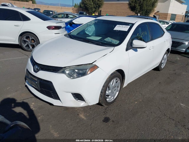 Toyota COROLLA LE 2016 5YFBURHE2GP499708 Image 2