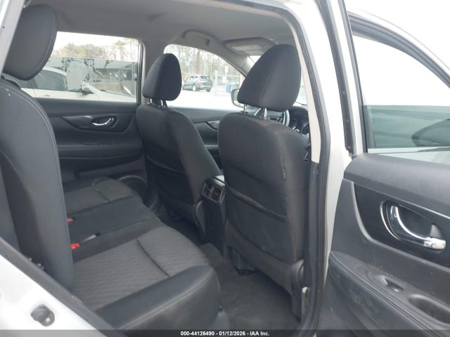 Продаж на аукціоні авто 2018 Nissan Rogue Sv, vin: KNMAT2MT4JP552301, номер лоту: 44126490