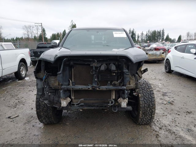5TFHZ5BN2HX016069 Toyota Tacoma Limited