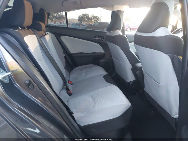 JTDKARFU6G3009914 Toyota Prius Three