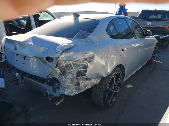 2024 ALFA ROMEO GIULIA ZARFAMBNXR7677672 Photo 3