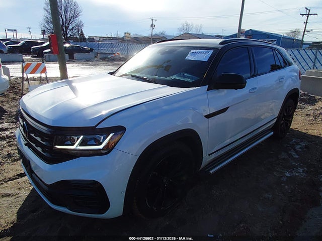 2021 Volkswagen Atlas Cross Sport 3.6l V6 Sel Premium R-line მანქანა იყიდება აუქციონზე, vin: 1V2FE2CA2MC228077, აუქციონის ნომერი: 44126602