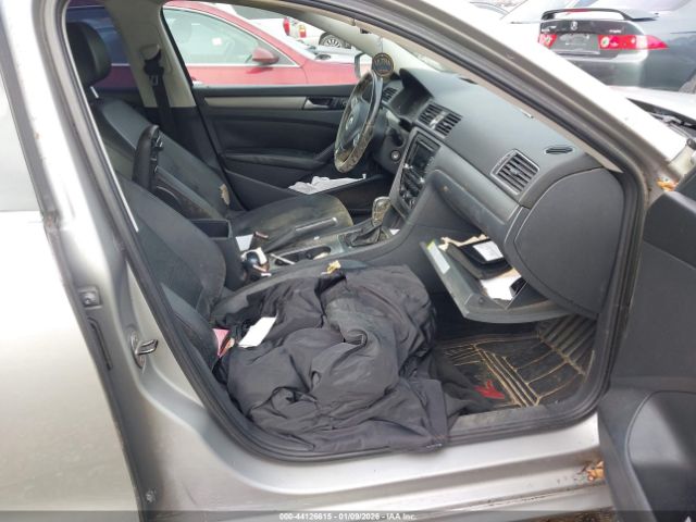 2014 VOLKSWAGEN PASSAT 1VWBP7A32EC005502 Photo 4