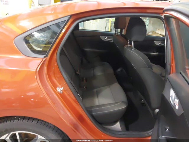 3KPF24AD5PE638808 KIA Forte Lxs