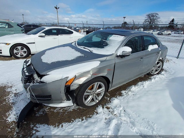 44126727 :رقم المزاد ، 1VWBS7A33EC084306 vin ، 2014 Volkswagen Passat 1.8t Se مزاد بيع