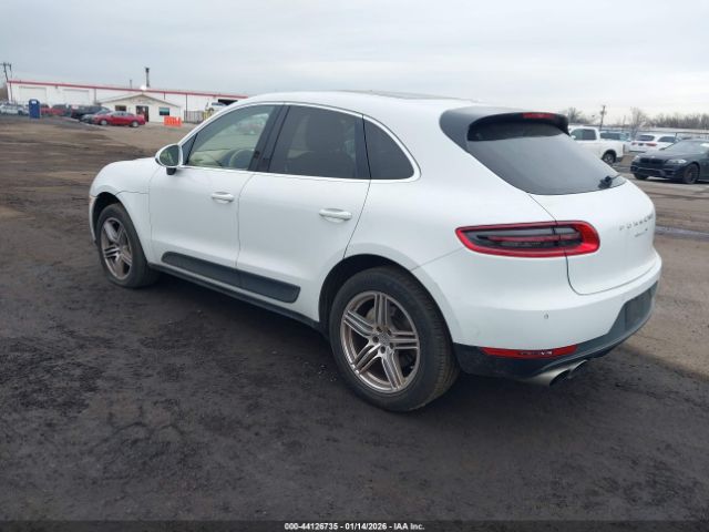 2015 PORSCHE MACAN WP1AB2A56FLB73810 Photo 2