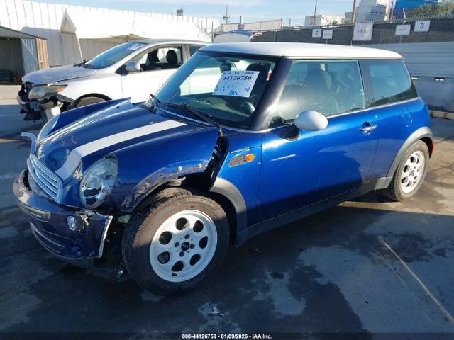 2004 MINI COOPER WMWRC33444TC49579 Photo 1